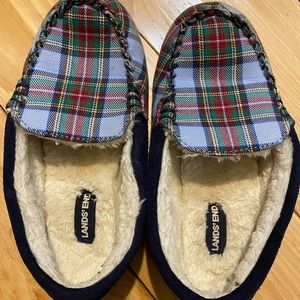 Land’s End Boys Slippers. Size little kid 3.